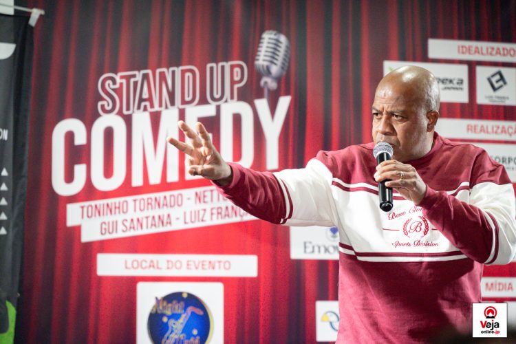 Show de Stand-Up em Komaki agita o inicio do feriado no Japão