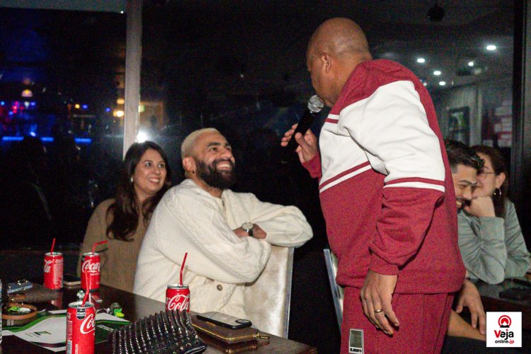 Show de Stand-Up em Komaki agita o inicio do feriado no Japão