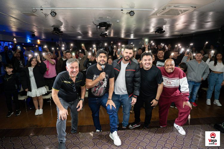 Show de Stand-Up em Komaki agita o inicio do feriado no Japão