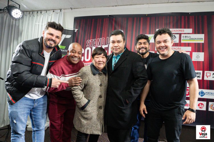 Show de Stand-Up em Komaki agita o inicio do feriado no Japão