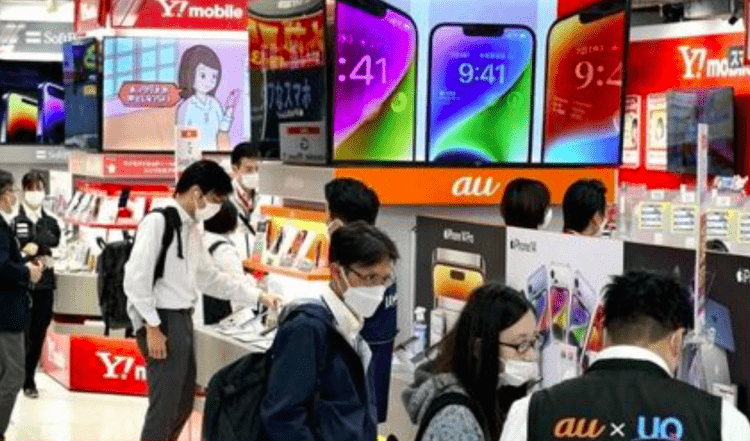 Pesquisa revela preferência das crianças por aparelhos eletrônicos de presente de Natal