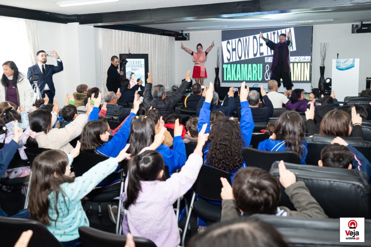 Evento promove a importância e uso apropriado do número de chamada de emergência da polícia japonesa “Dia do 110”