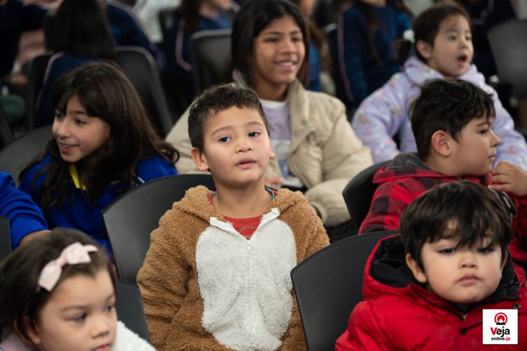 Evento promove a importância e uso apropriado do número de chamada de emergência da polícia japonesa “Dia do 110”
