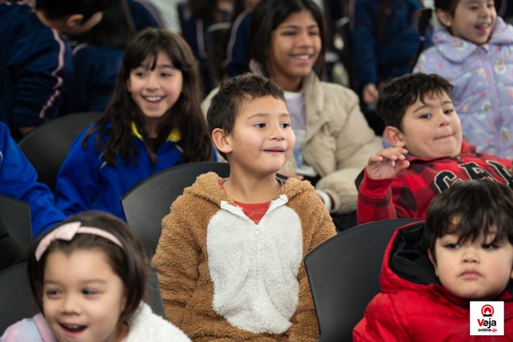 Evento promove a importância e uso apropriado do número de chamada de emergência da polícia japonesa “Dia do 110”