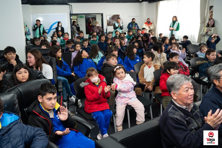 Evento promove a importância e uso apropriado do número de chamada de emergência da polícia japonesa “Dia do 110”