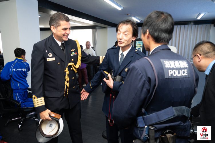 Evento promove a importância e uso apropriado do número de chamada de emergência da polícia japonesa “Dia do 110”