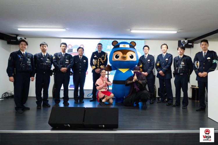 Evento promove a importância e uso apropriado do número de chamada de emergência da polícia japonesa “Dia do 110”