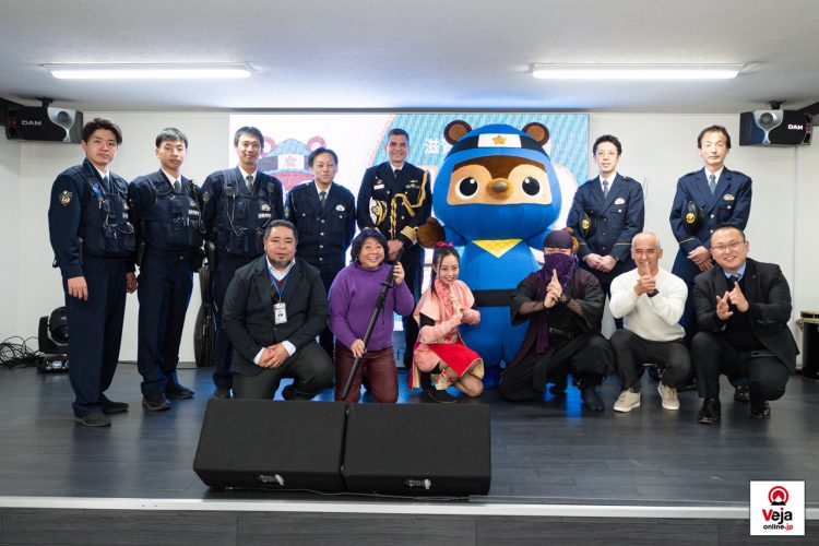 Evento promove a importância e uso apropriado do número de chamada de emergência da polícia japonesa “Dia do 110”