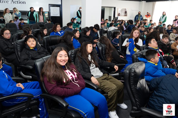 Evento promove a importância e uso apropriado do número de chamada de emergência da polícia japonesa “Dia do 110”