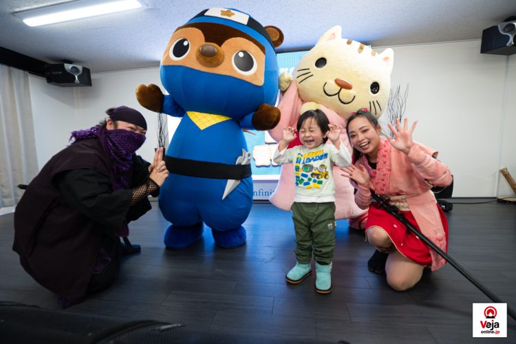 Evento promove a importância e uso apropriado do número de chamada de emergência da polícia japonesa “Dia do 110”