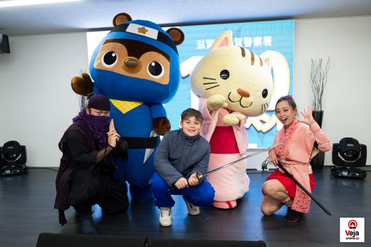 Evento promove a importância e uso apropriado do número de chamada de emergência da polícia japonesa “Dia do 110”