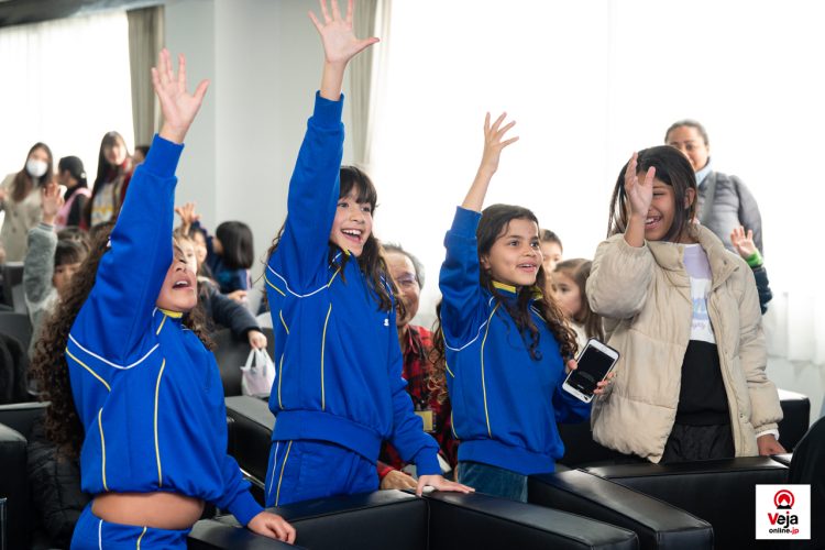 Evento promove a importância e uso apropriado do número de chamada de emergência da polícia japonesa “Dia do 110”