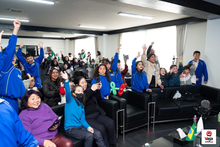 Evento promove a importância e uso apropriado do número de chamada de emergência da polícia japonesa “Dia do 110”