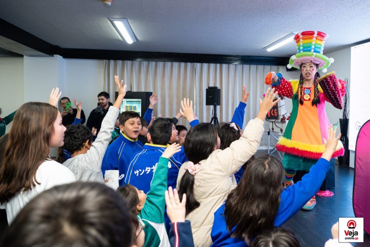 Evento promove a importância e uso apropriado do número de chamada de emergência da polícia japonesa “Dia do 110”