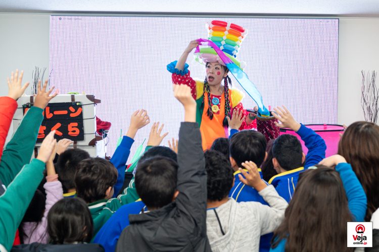 Evento promove a importância e uso apropriado do número de chamada de emergência da polícia japonesa “Dia do 110”