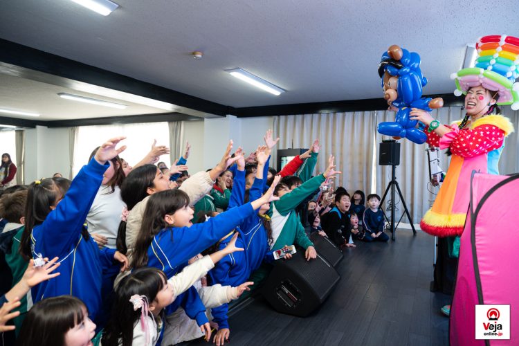 Evento promove a importância e uso apropriado do número de chamada de emergência da polícia japonesa “Dia do 110”