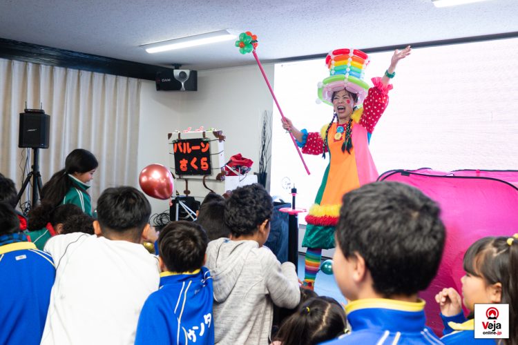 Evento promove a importância e uso apropriado do número de chamada de emergência da polícia japonesa “Dia do 110”