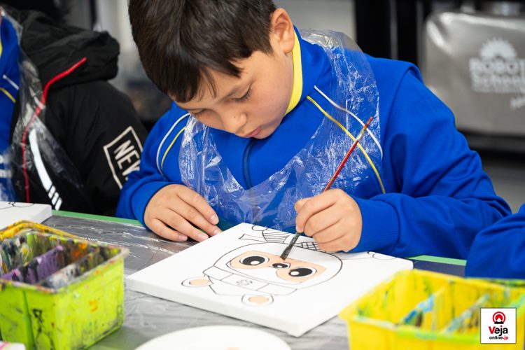 Evento promove a importância e uso apropriado do número de chamada de emergência da polícia japonesa “Dia do 110”