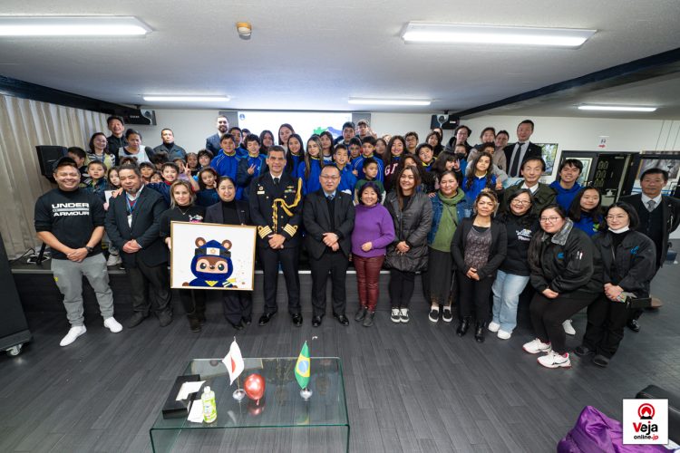 Evento promove a importância e uso apropriado do número de chamada de emergência da polícia japonesa “Dia do 110”