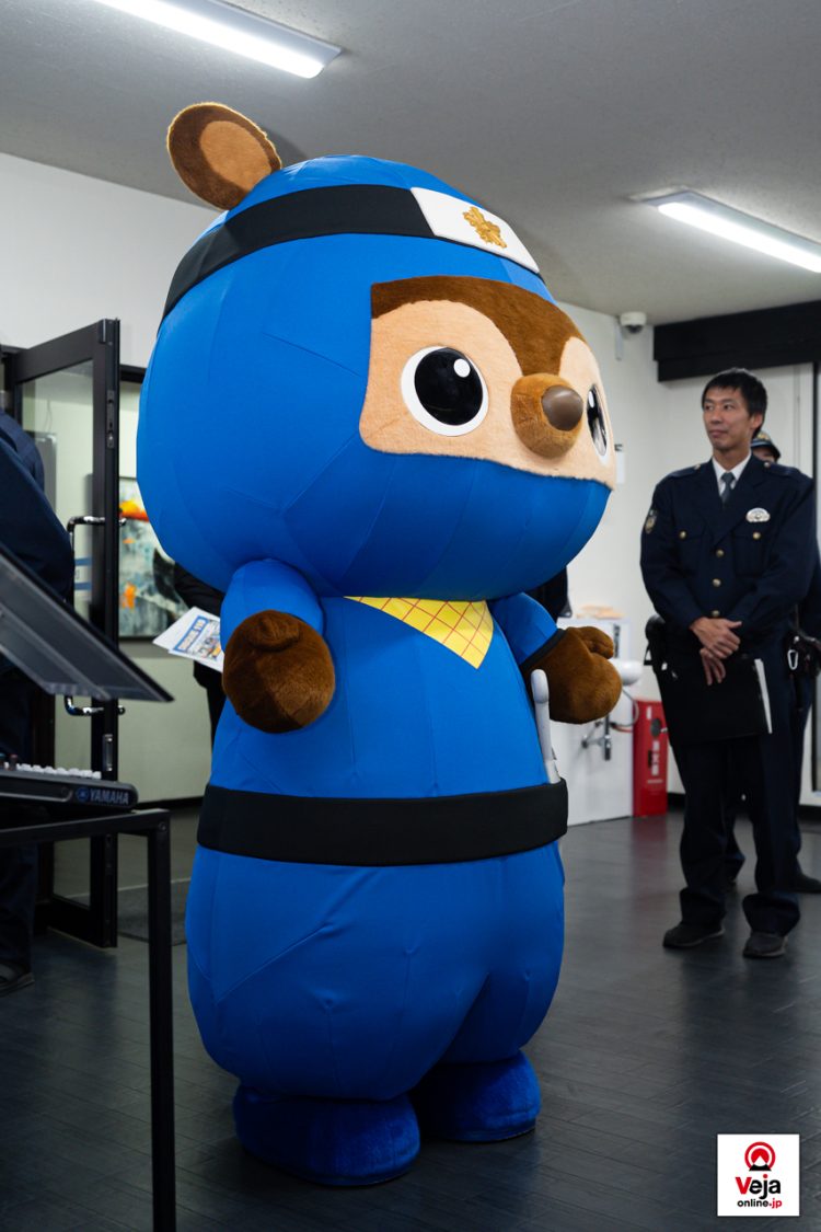 Evento promove a importância e uso apropriado do número de chamada de emergência da polícia japonesa “Dia do 110”