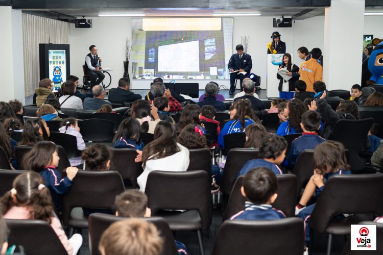 Evento promove a importância e uso apropriado do número de chamada de emergência da polícia japonesa “Dia do 110”