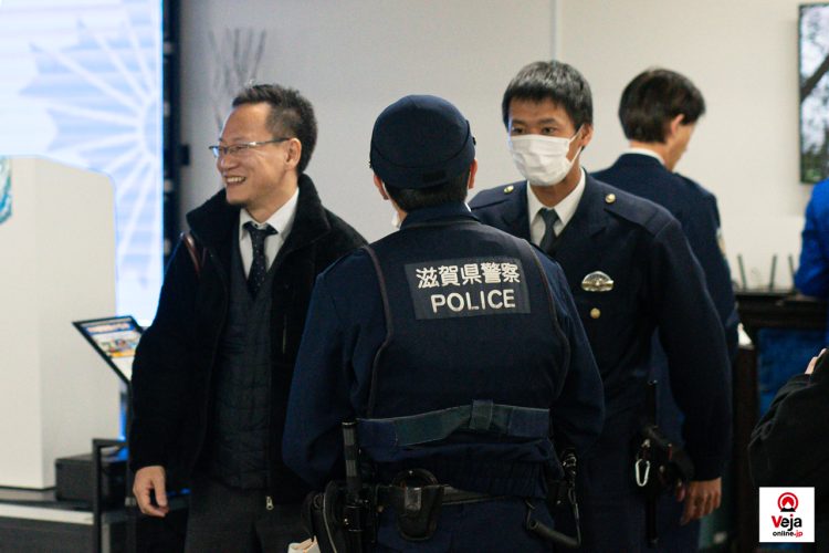 Evento promove a importância e uso apropriado do número de chamada de emergência da polícia japonesa “Dia do 110”