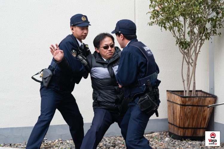 Evento promove a importância e uso apropriado do número de chamada de emergência da polícia japonesa “Dia do 110”