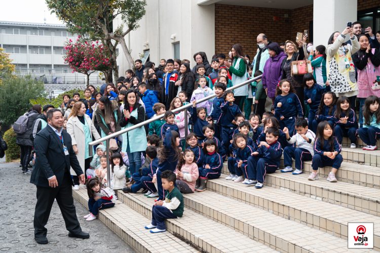 Evento promove a importância e uso apropriado do número de chamada de emergência da polícia japonesa “Dia do 110”