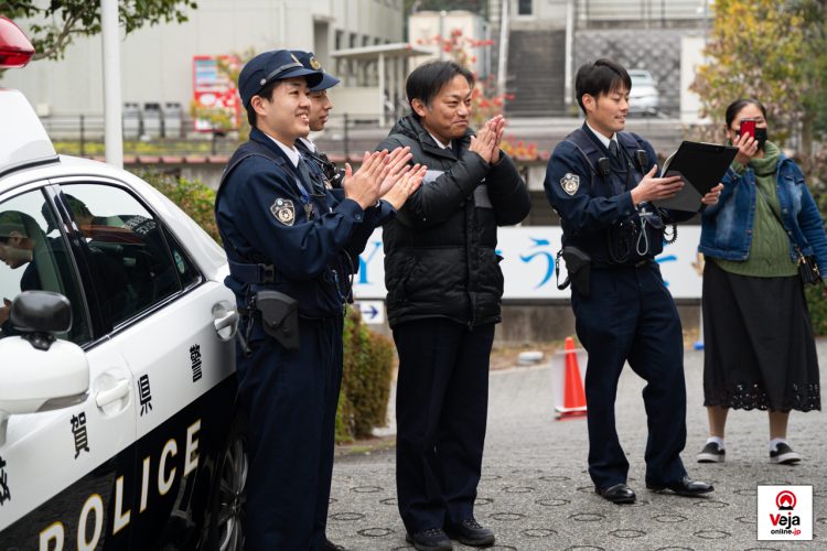 Evento promove a importância e uso apropriado do número de chamada de emergência da polícia japonesa “Dia do 110”