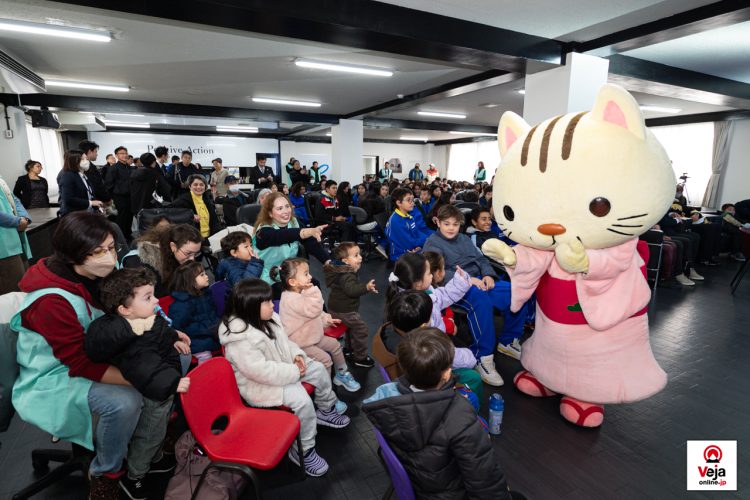 Evento promove a importância e uso apropriado do número de chamada de emergência da polícia japonesa “Dia do 110”