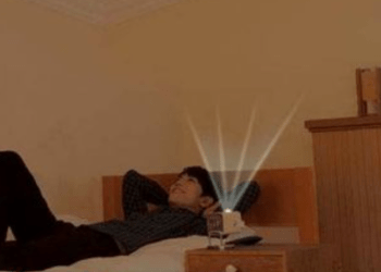 Empresa lança projetor do tamanho da palma da mão