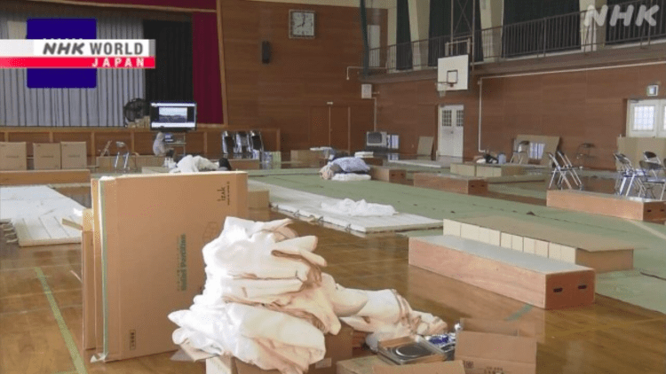 Informações em idiomas estrangeiros sobre centros de evacuação na província de Ishikawa