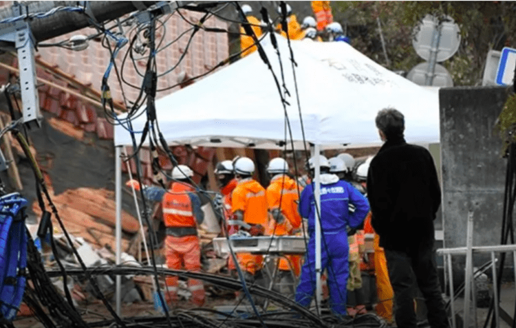 Homem perde 10 pessoas da família em deslizamento de terra em Ishikawa