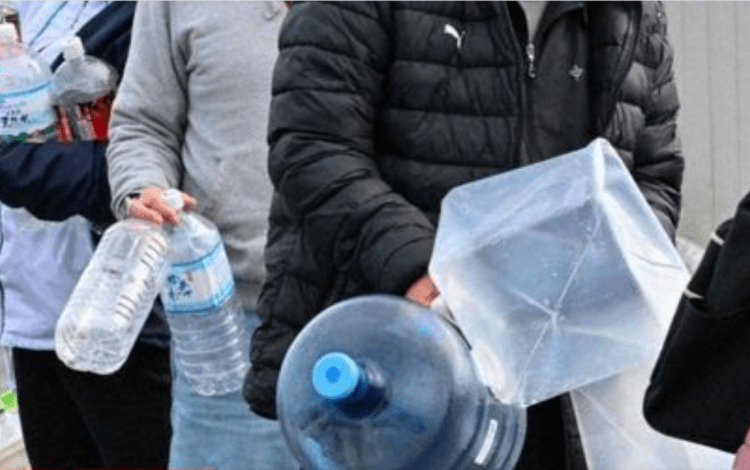 Aproximadamente 40 mil lares seguem sem acesso a água após terremoto na Península de Noto