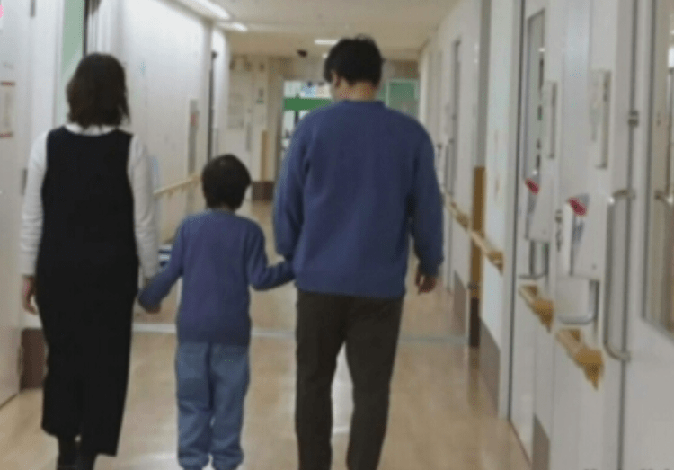 O primeiro transplante de pulmão e fígado com doadores vivos é realizado no Japão