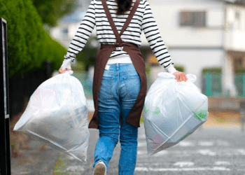 Uma nova regulamentação propõe expor os nomes dos moradores que desrespeitarem as regras de descarte de lixo