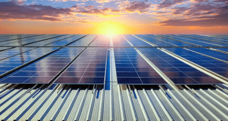 Japão planeja energia solar de próxima geração equivalente a 20 reatores nucleares