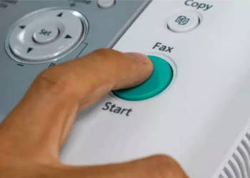 Máquinas de fax ainda são utilizadas por 77% das escolas no Japão