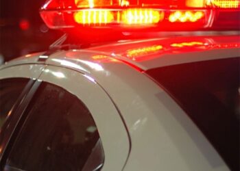 Homem tentar matar o pai após discussão sobre levar lixo para fora