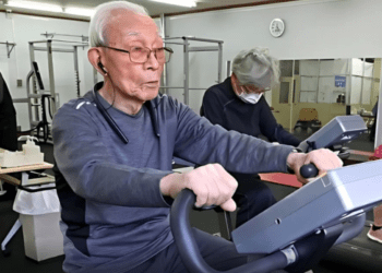 Superatleta centenário impressiona na academia