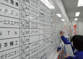 Grandes empresas japonesas oferecem grandes aumentos salariais em meio à inflação e à crise trabalhista