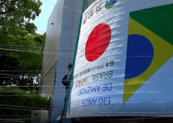 Pipa gigante para celebrar amizade Japão-Brasil é criada em Hamamatsu