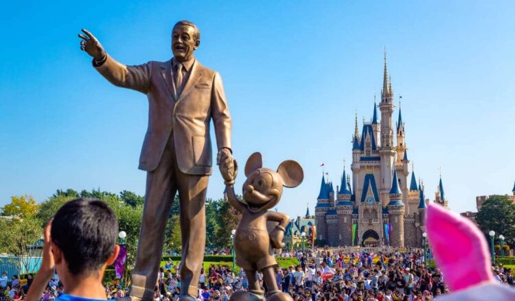 Visitantes que assediarem funcionários poderão ser banidos permanentemente da Tokyo Disney
