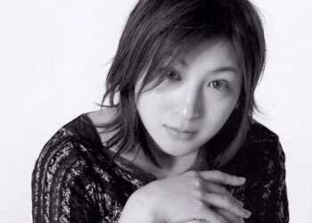 A atriz Ryoko Hirosue está em tratamento para transtorno bipolar e hipertireoidismo