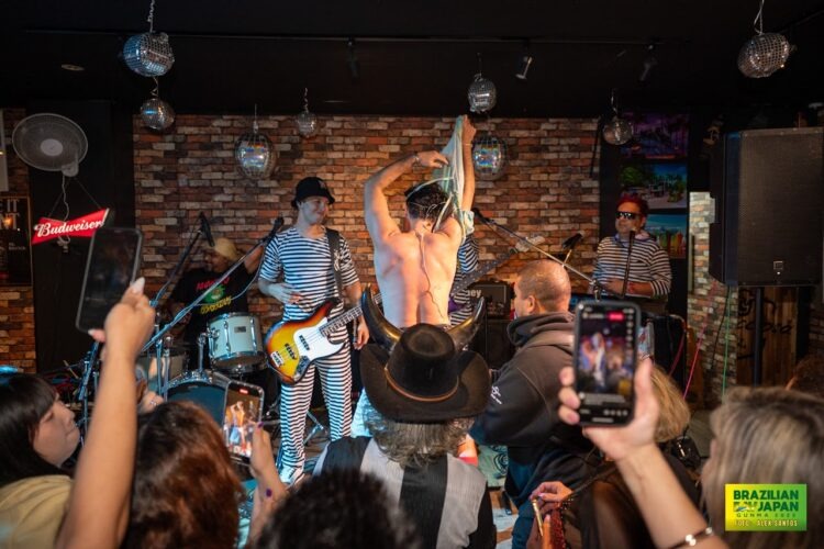 Mamonas Assassinas “O Legado” agita Konan em show eletrizante no Capricciosa