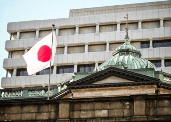 Banco do Japão alerta sobre impactos negativos à economia e ao custo de vida