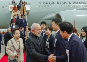 Viagem de Lula para o Japão contou com ao menos 220 pessoas e custou R$ 4,5 milhões