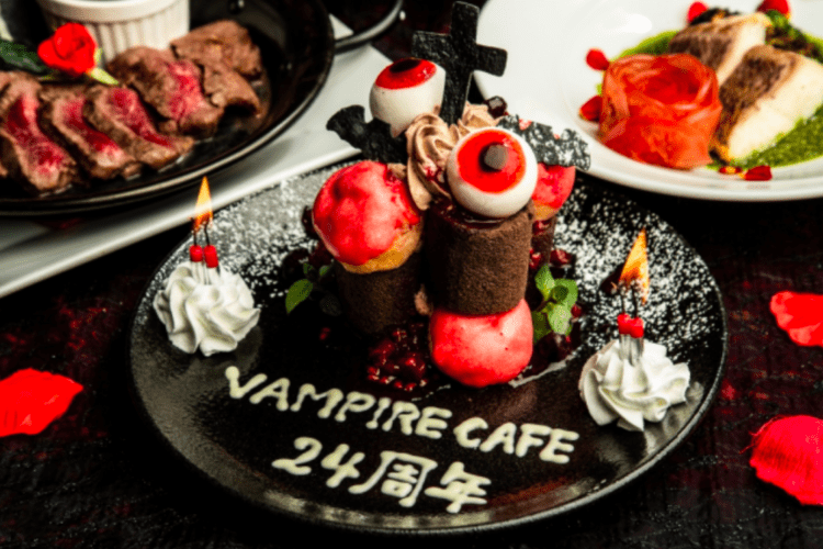 “Restaurante dos vampiros” celebra 24 anos com menu exclusivo e reservas limitadas