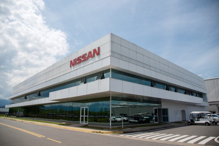 Nissan adiará produção de 2 modelos elétricos em fábrica nos EUA