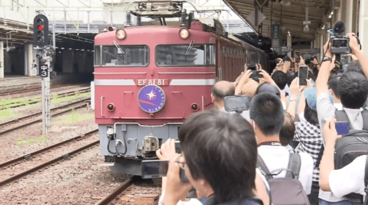 Popular trem-leito de luxo, “Cassiopeia” realiza última viagem no Japão
